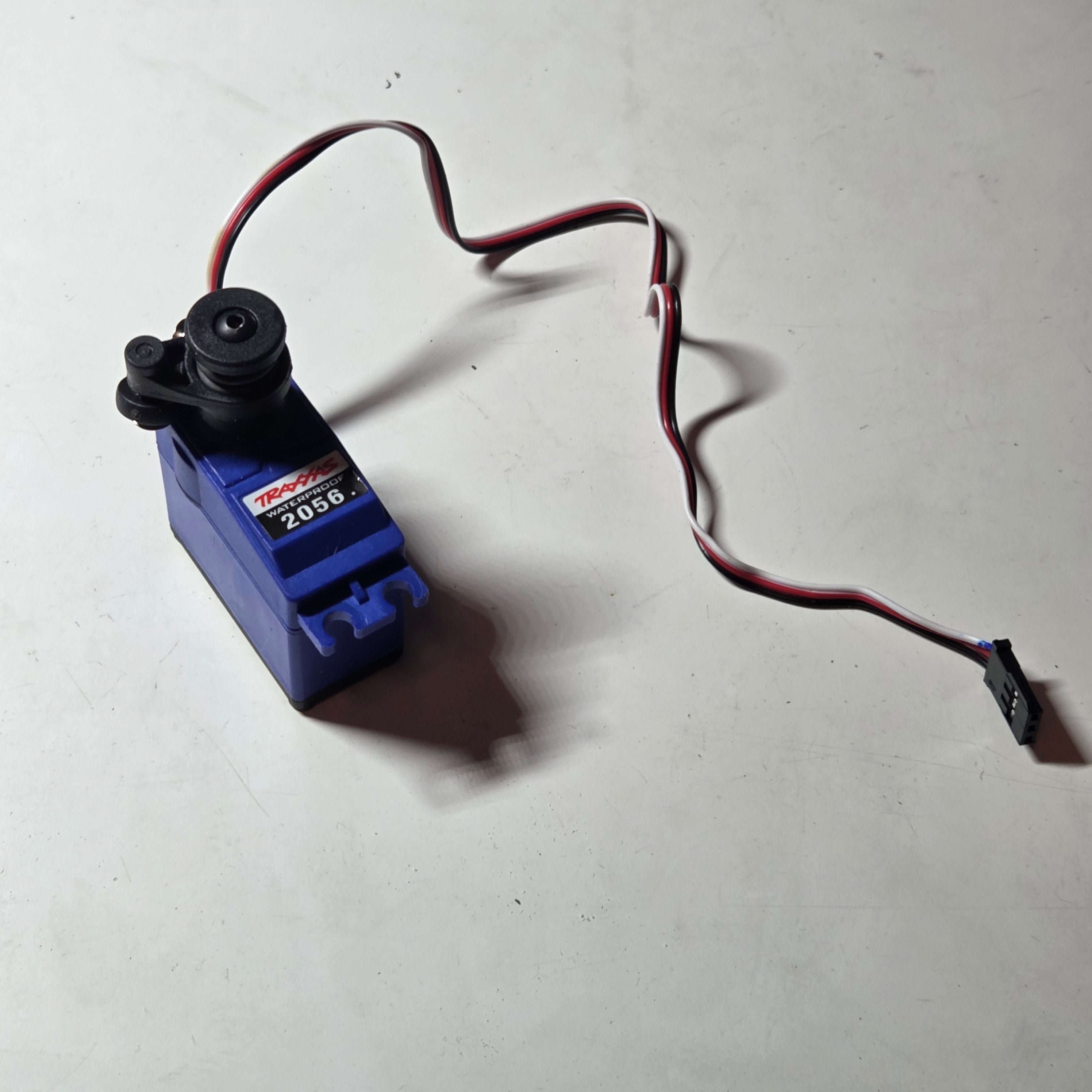 Servo - 2S